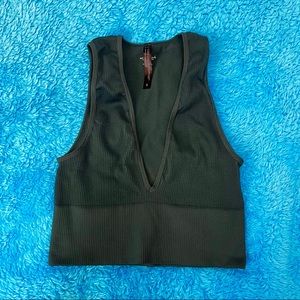 urban outfitters crop top